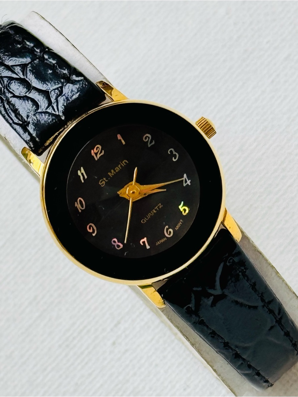 Vintage St Marin Prism Crystal Women's Watch Iridescent Numbers Gold Black